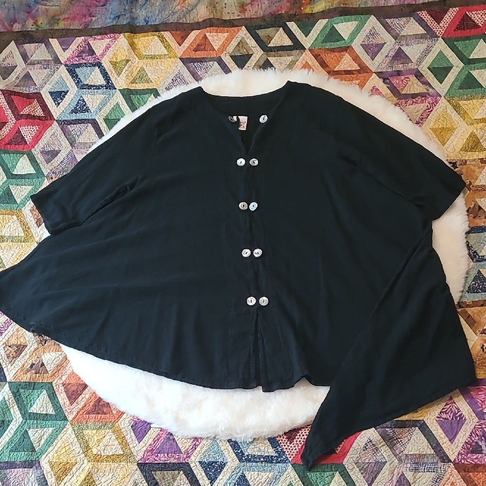 Oh My Guaze!Black 100& Cotton Pearl Button Summer Casual Beach Coastal Top